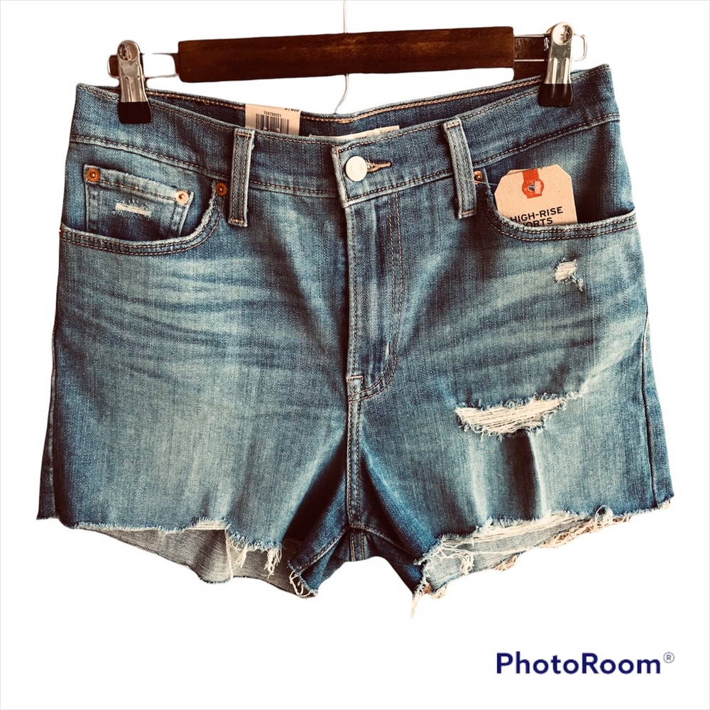 Levi's NWT Cutoff Shorts